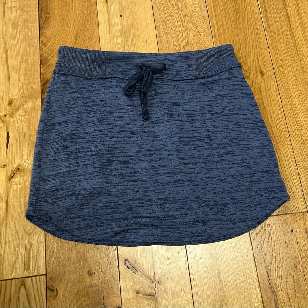 Athleta mini navy blue skirt size XS